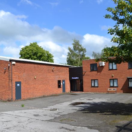 Storage/Industrial Unit with Offices